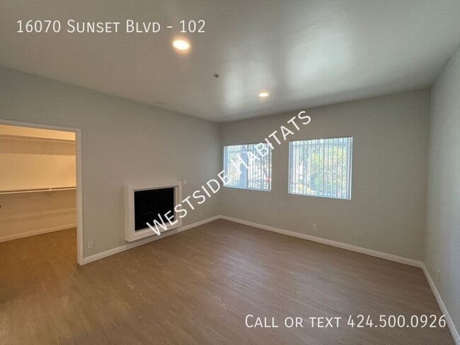 Building Photo - 16070 Sunset Blvd
