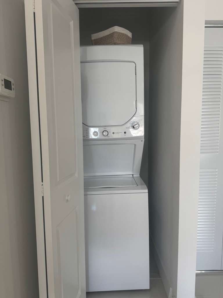 Building Photo - 6731 SW 13th St