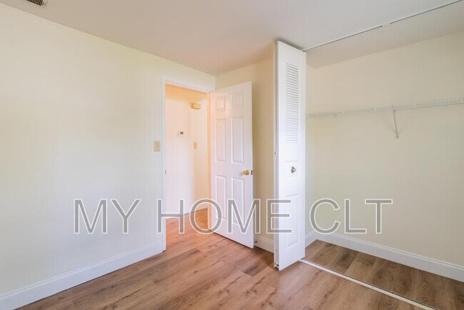 Building Photo - 7821 Cloughy Cir