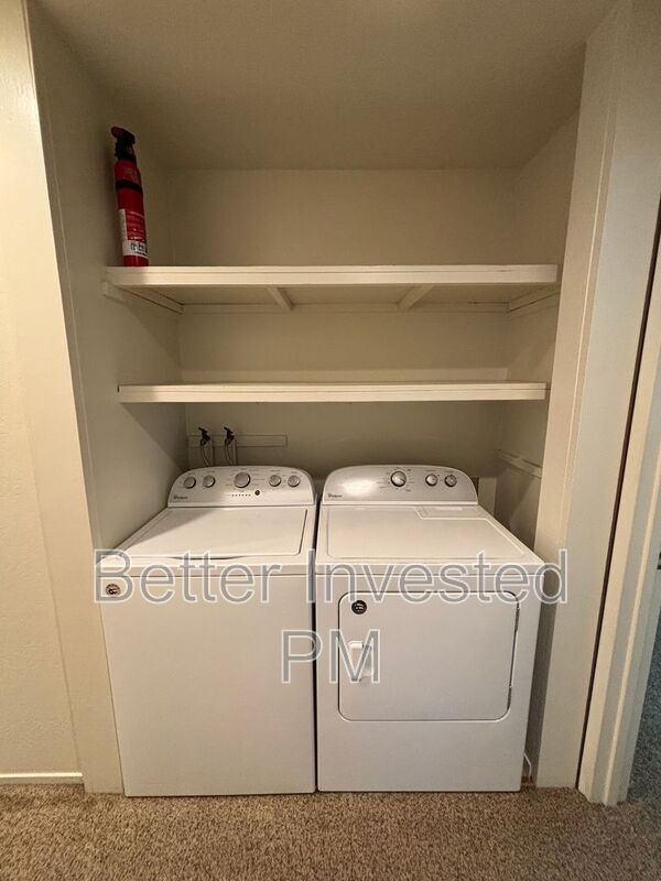 Building Photo - 1912 Cooper Dr