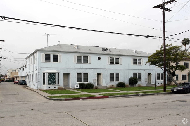 Primary Photo - 150 W Hillcrest Blvd