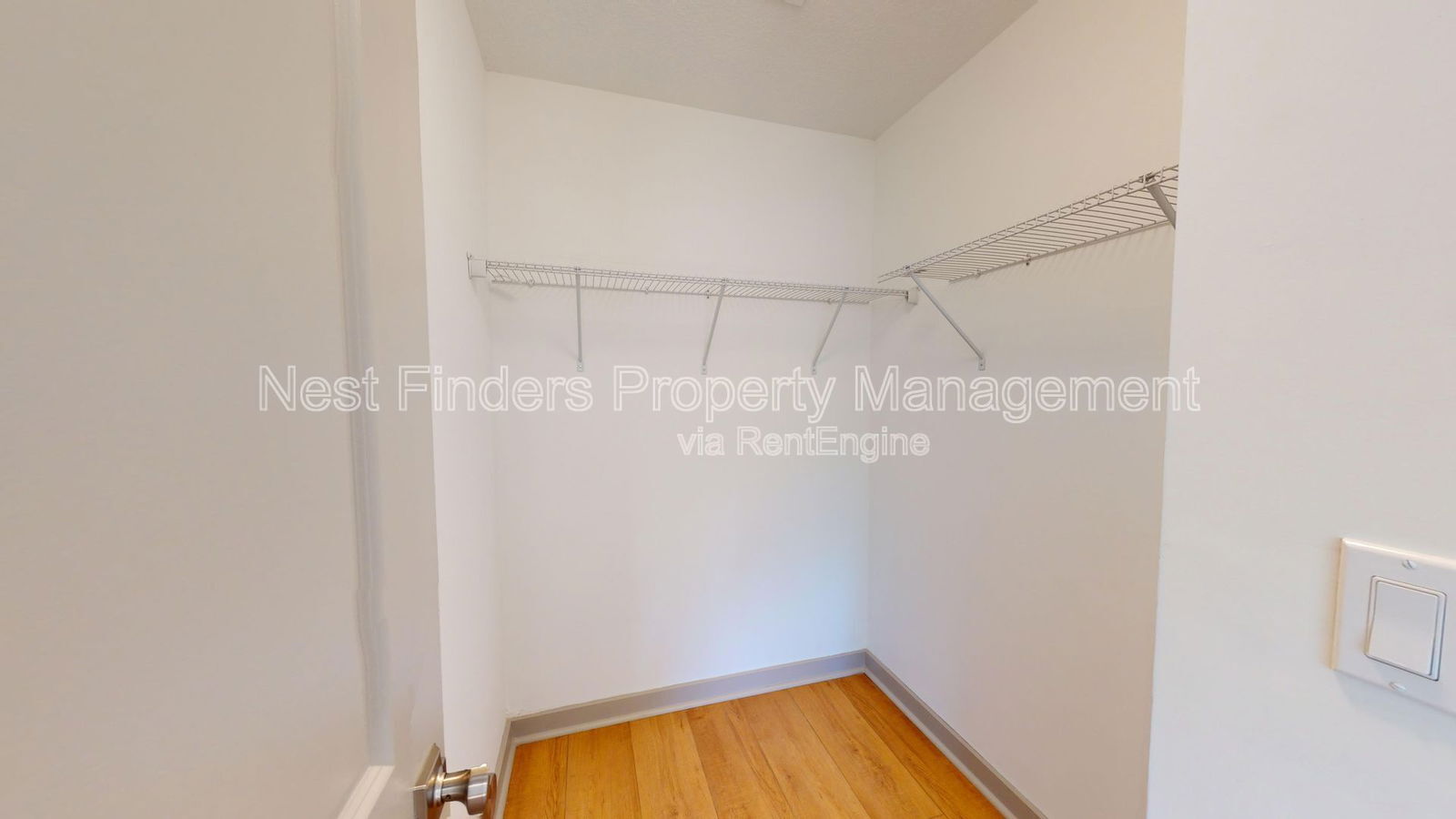 Building Photo - 966 Ingleside Ave