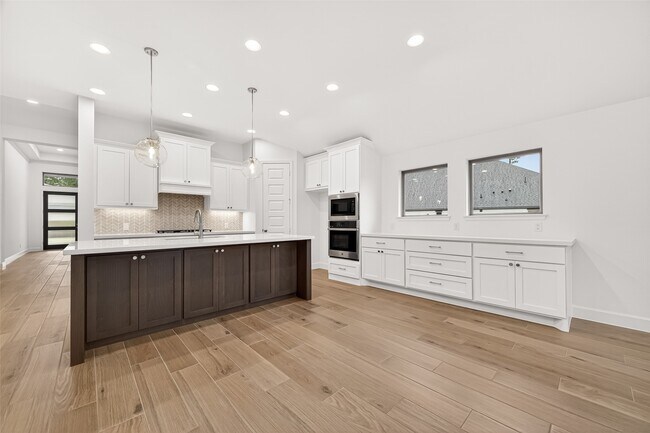 Building Photo - 29731 Brushy Gables Dr