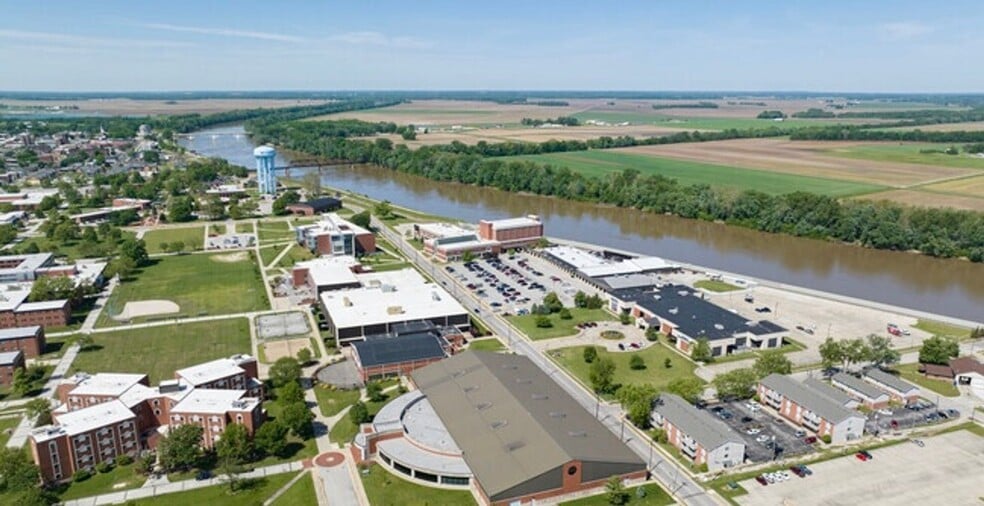 Primary Photo - Wabash Riverfront Flats