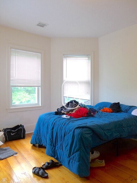 Building Photo - 4 Fisher Ave