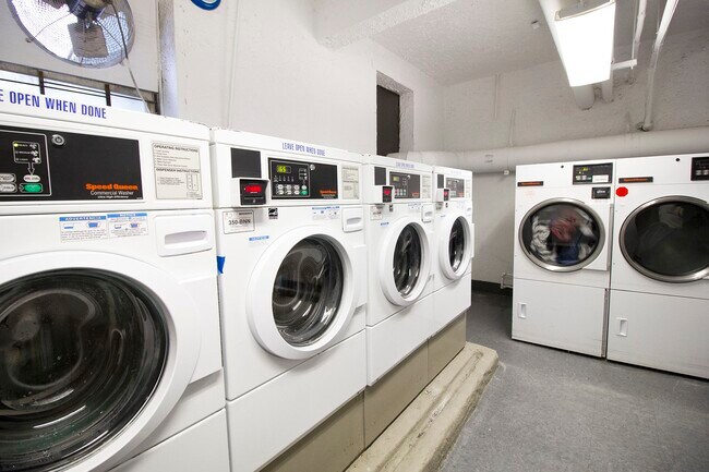 Building Photo - 388 Avenue X