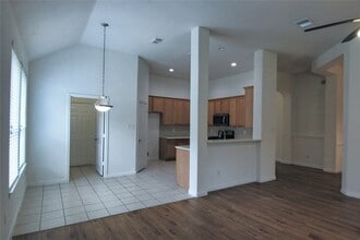 Building Photo - 322 Wild Bird Dr