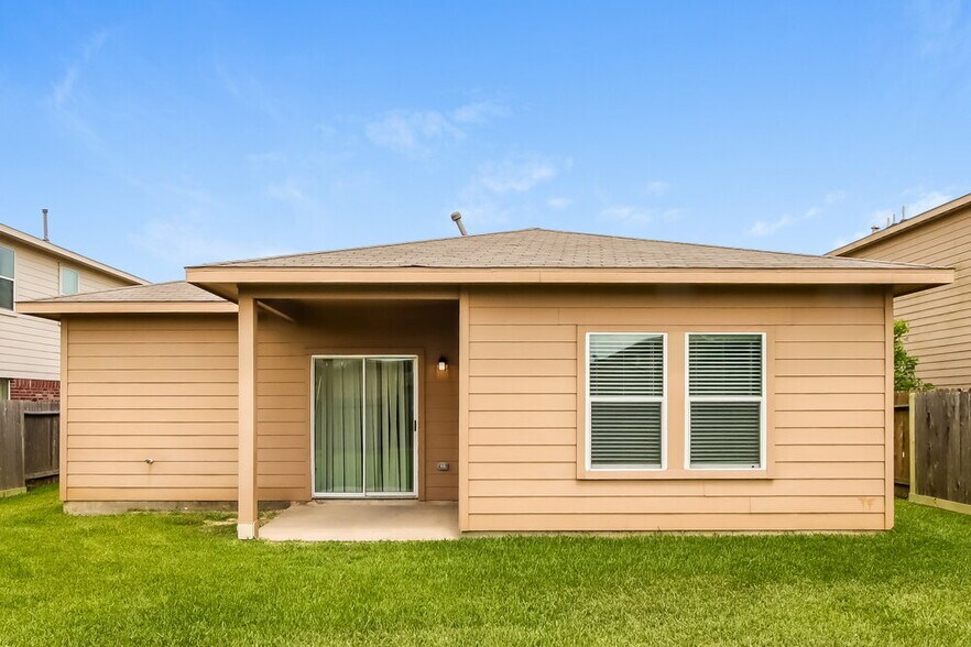 Building Photo - 7003 Orchid St