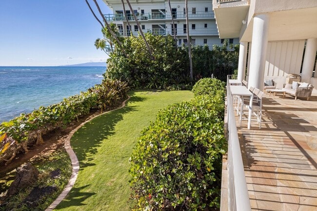 Building Photo - 2969 Kalakaua Ave
