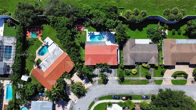 Building Photo - Northeast 18th Court, Miami, FL 33179 - 4 ...