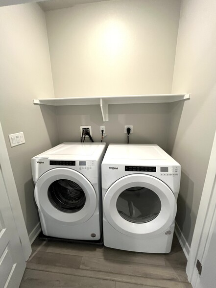 Building Photo - 1475 Sandbar Ln