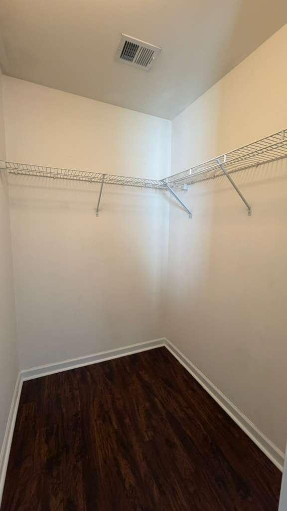 Building Photo - 38 Lombard Ln