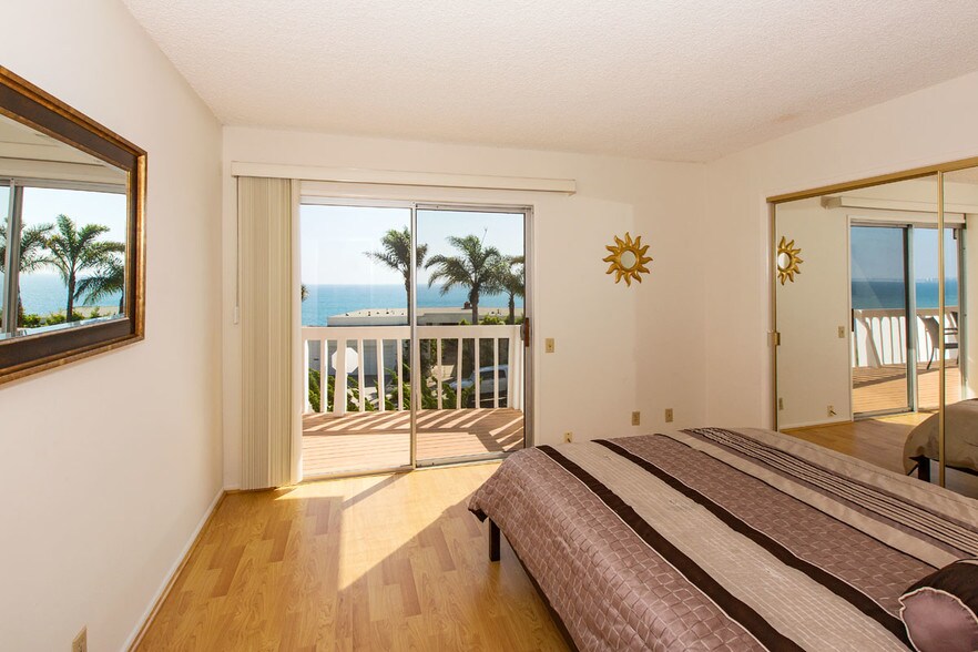 Bedroom 2 - 18109 Coastline Dr
