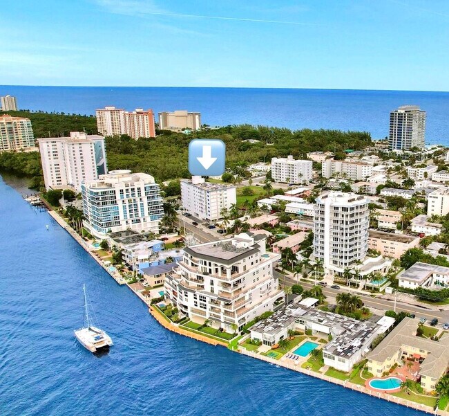 Building Photo - 720 Bayshore Dr