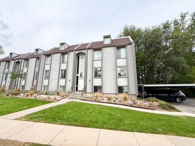 Building Photo - 495 E Creekside Cir