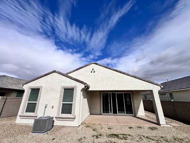 Building Photo - 37805 W San Alvarez Ave