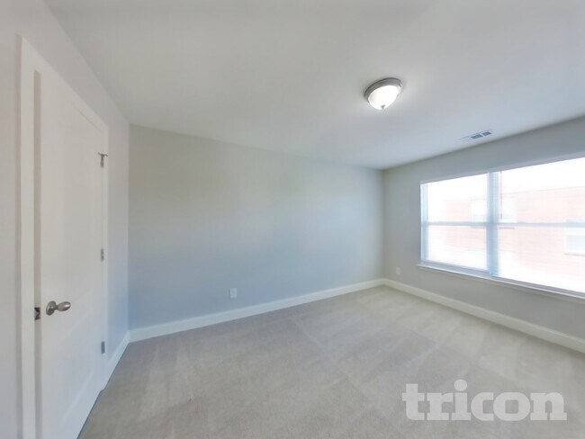 Building Photo - 1004 Abberley Cir