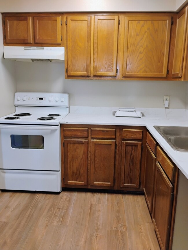 Building Photo - 1644 Lake Calais Ct