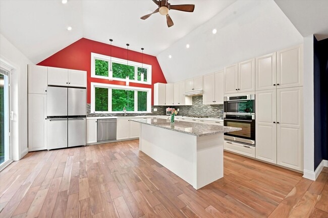 Building Photo - Available August 15th | Rare Architectural Dome Home on 2.5 Private Acres