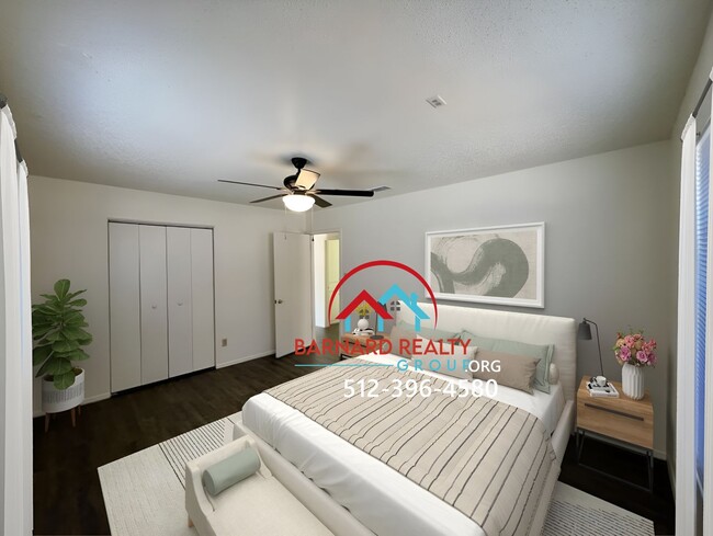 Building Photo - Available Now: 2 Bed Duplex with Carport a...