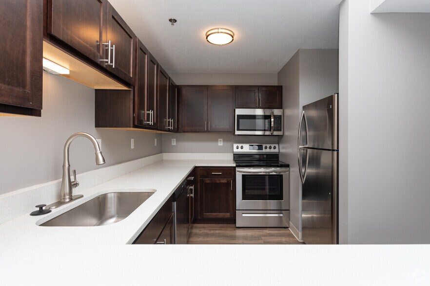 Huron Square and The Osborn Apartments 1001 Huron Rd Cleveland OH