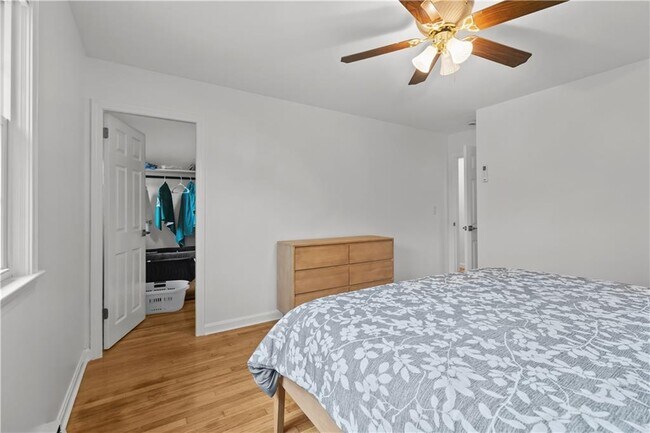 Building Photo - 12 Granada Ter