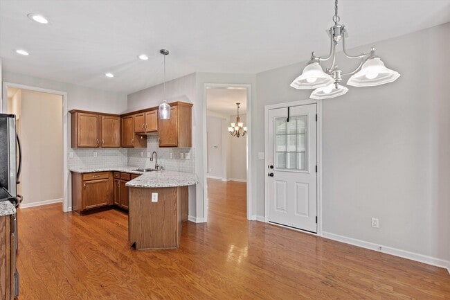 Building Photo - 10492 Ashfarm Way