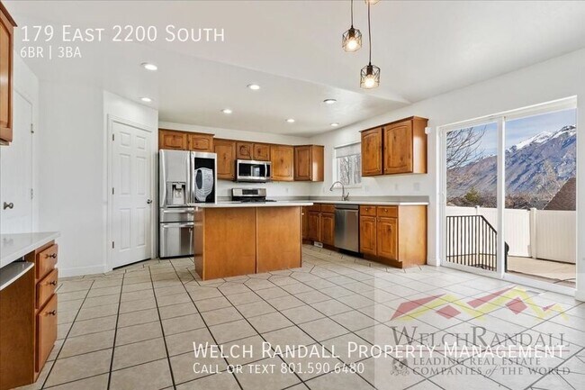 Building Photo - 179 E 2200 S