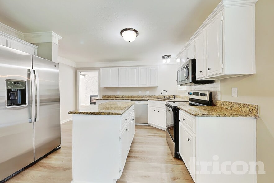 Building Photo - 4159 Eagle Nest Dr