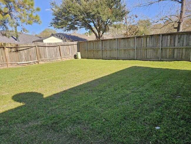 Building Photo - 2327 Shadbury Ct