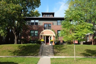Building Photo - 1091 Goodrich Ave