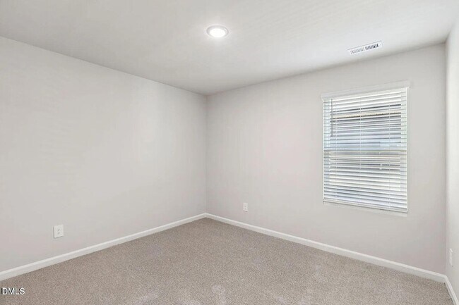 Building Photo - 912 Grand Mesa Dr