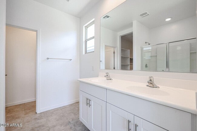 Building Photo - 4355 W Allen St