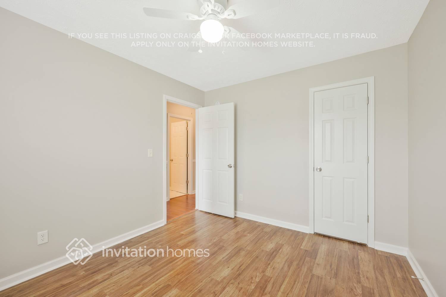 Building Photo - 325 Royal Garden Dr