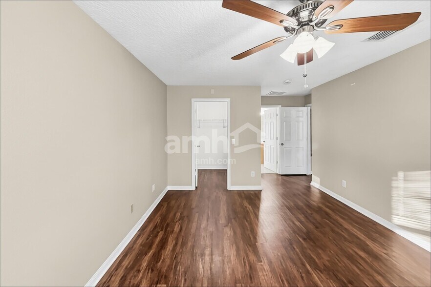 Building Photo - 1689 SW Morelia Ln