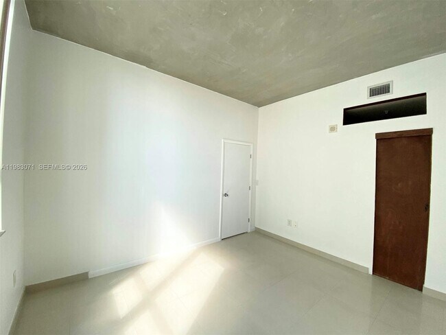 Building Photo - 2275 Biscayne Blvd