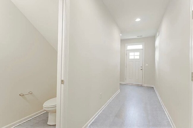 Building Photo - 113 Sweet Almond Ct