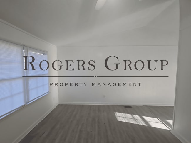 Building Photo - #450 - 240-242 Crozier St Duplex