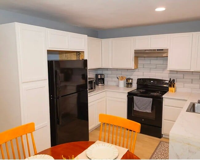 Building Photo - 3 bedroom 1 bath home in Florence