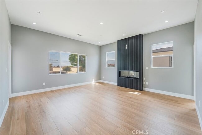 Building Photo - 2130 W 238th St