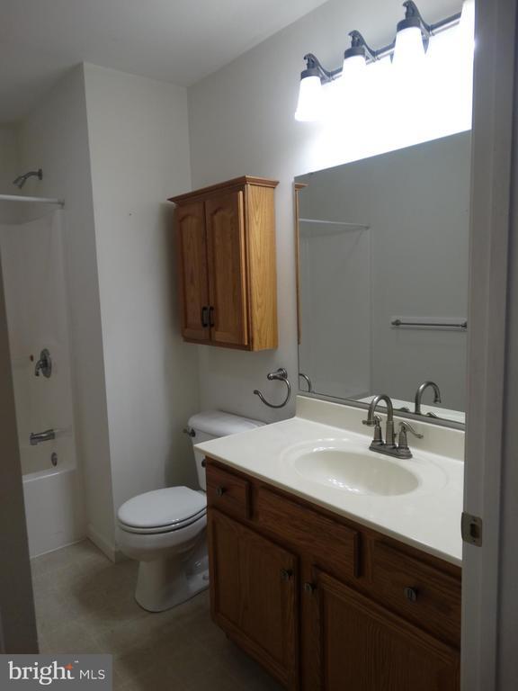 Building Photo - 11400 Nicole Dr