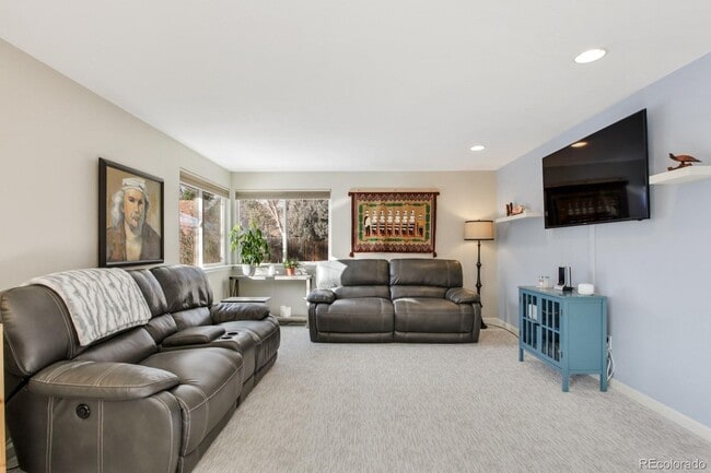 Building Photo - 3850 W Radcliff Ave