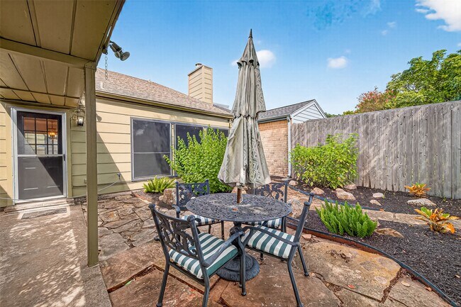 Building Photo - 1917 Trixie Ln