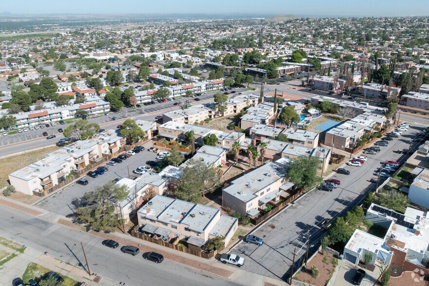 Primary Photo - Alto Mesa Apartments