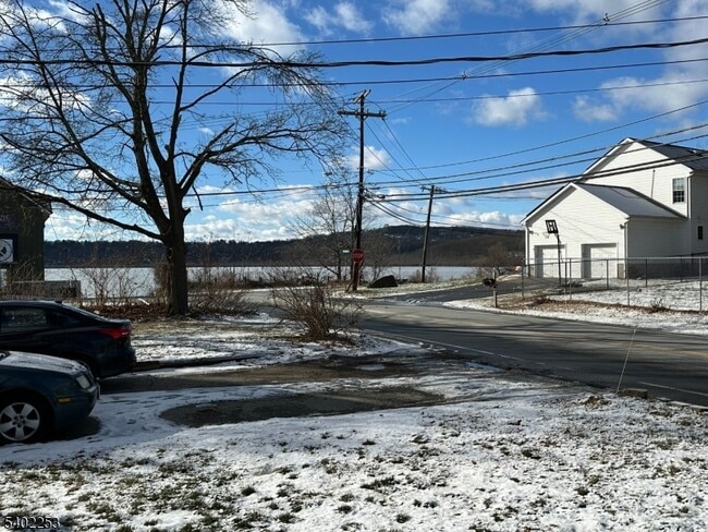 Building Photo - 88 Netcong Rd