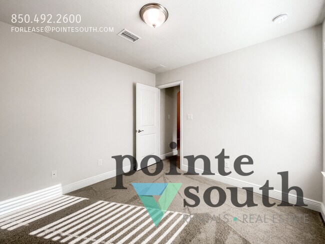 Building Photo - 12390 Pinfish Rd