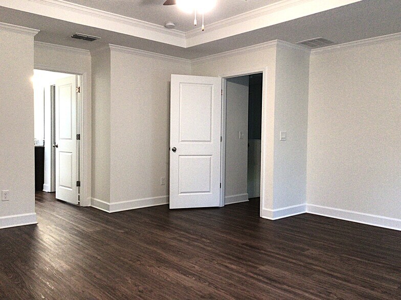 Building Photo - 1300 Bryce's Ct