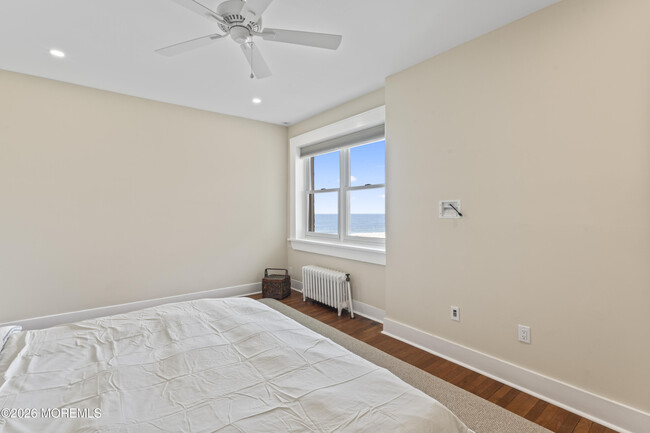 Building Photo - 1 Roseld Ave