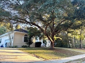 Building Photo - 5520 NW 80 Ave