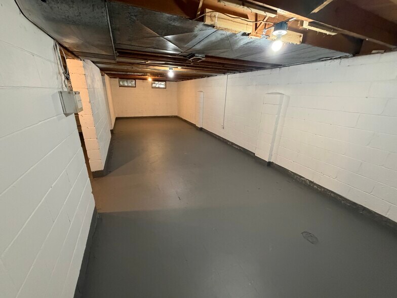 Building Photo - 1521 Berrywood Ln